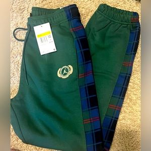 NWT NIKE WOMENS JOGGERS IN either SIZE XS, S or L